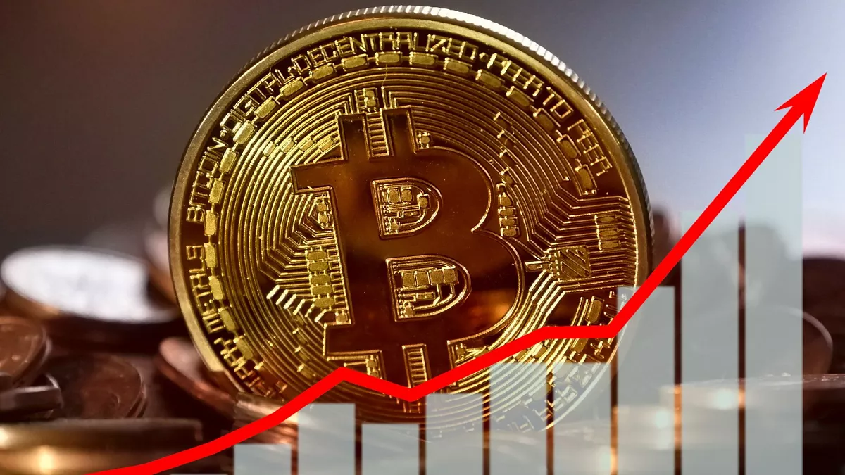 Analysts $256M Long Positions Liquidated Amid Bitcoin's Routine Decline.